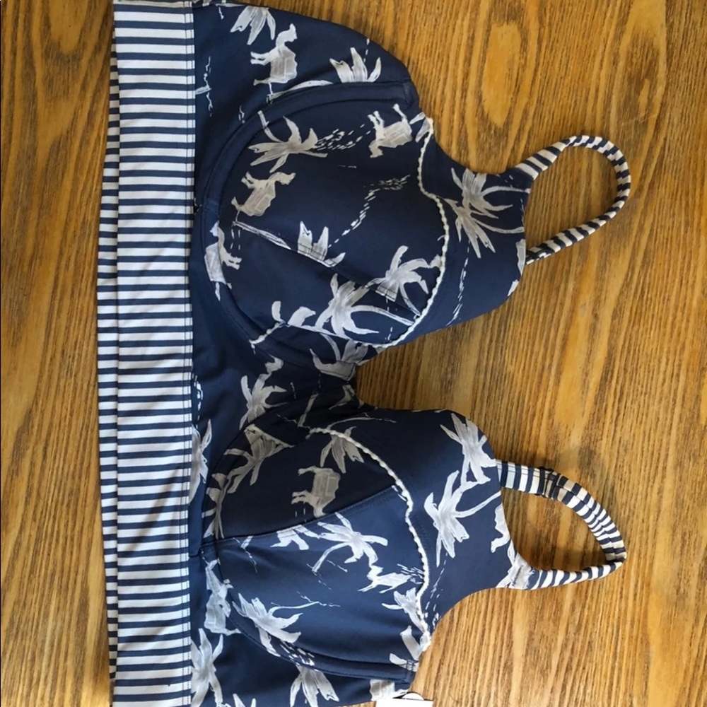 brand new cacique swim top! size 40DDD